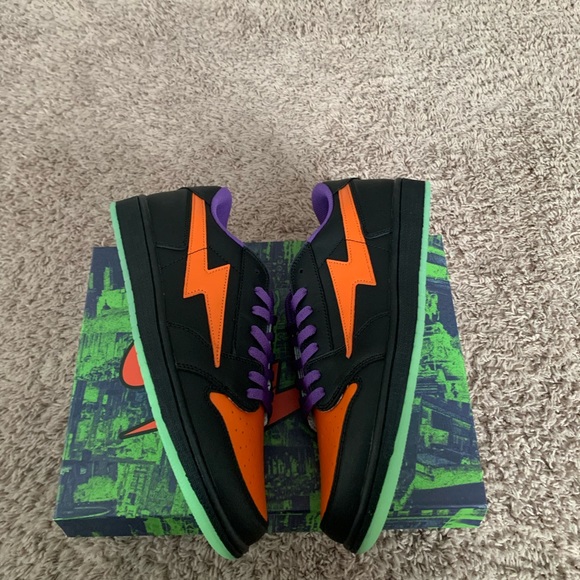 Air Omi Kiy Low 1 Size 12 New Halloween - Picture 3 of 9